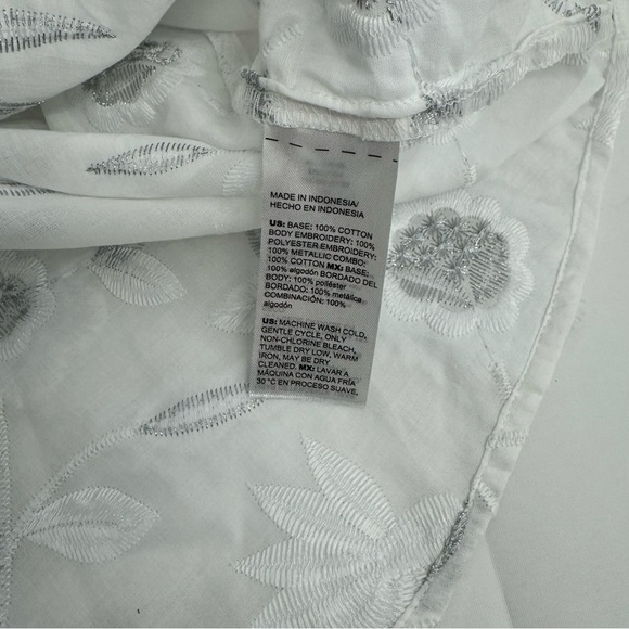 NWT Chico's Applique Blouse Top Size 0(US 4 )White Embroidered Floral  Boho - Picture 13 of 15